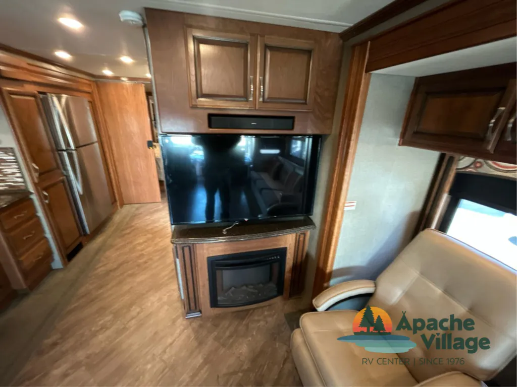 2017 Fleetwood Pace Arrow LXE 38F, Photos photo 27