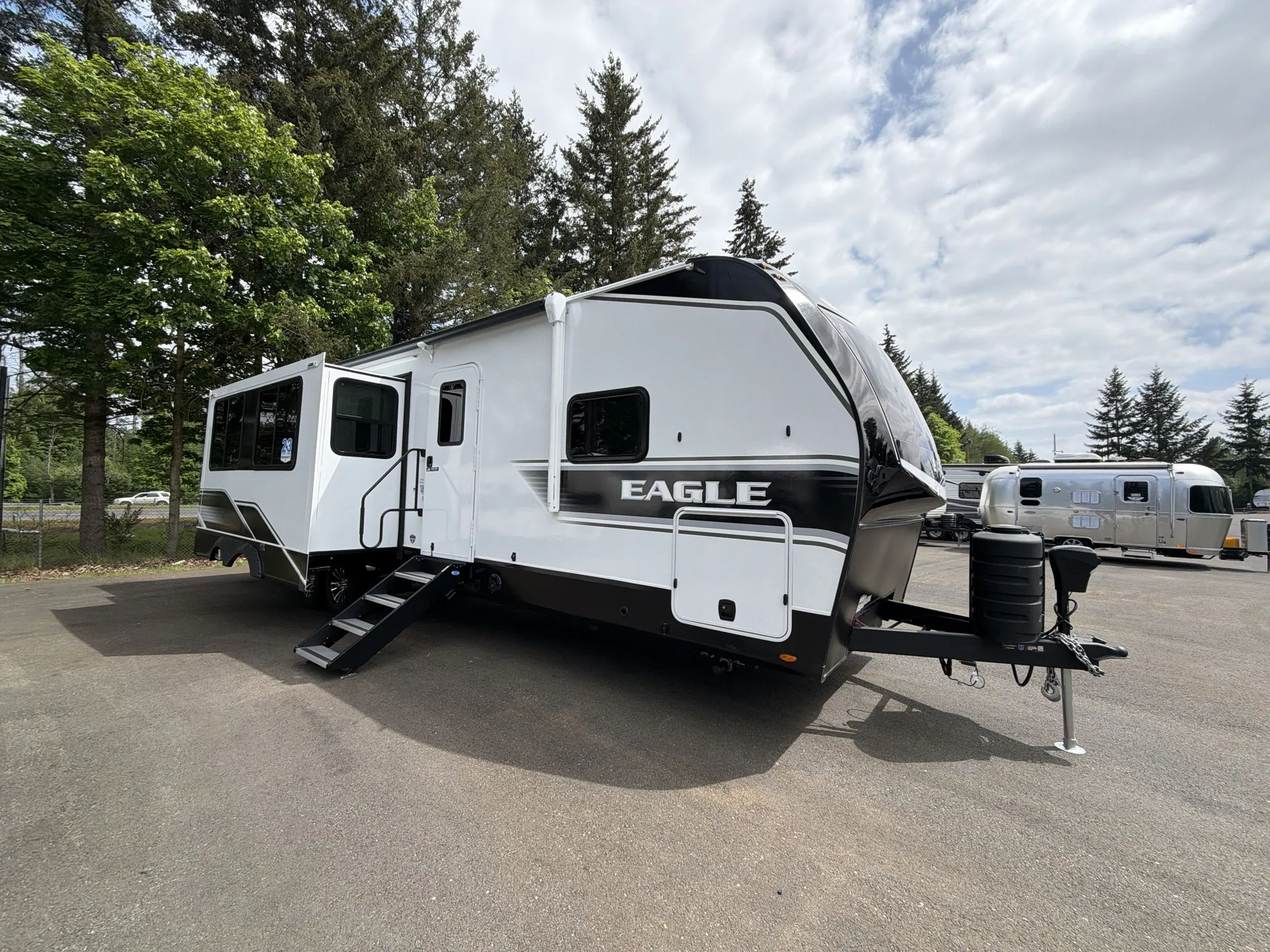 2026 Jayco Eagle HT 312BHOK - Photo 2