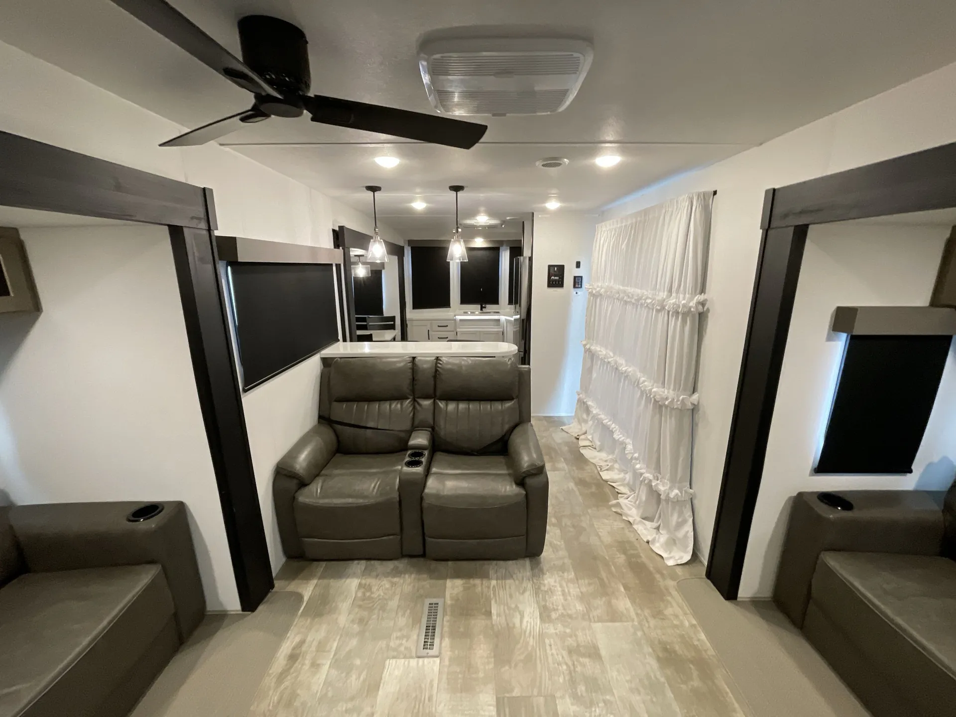 2025 Forest River Puma Vista 39FKL — living area main