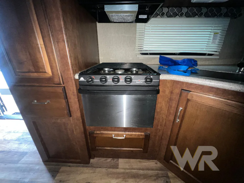 2017 Keystone Outback 298RE, Photos photo 15