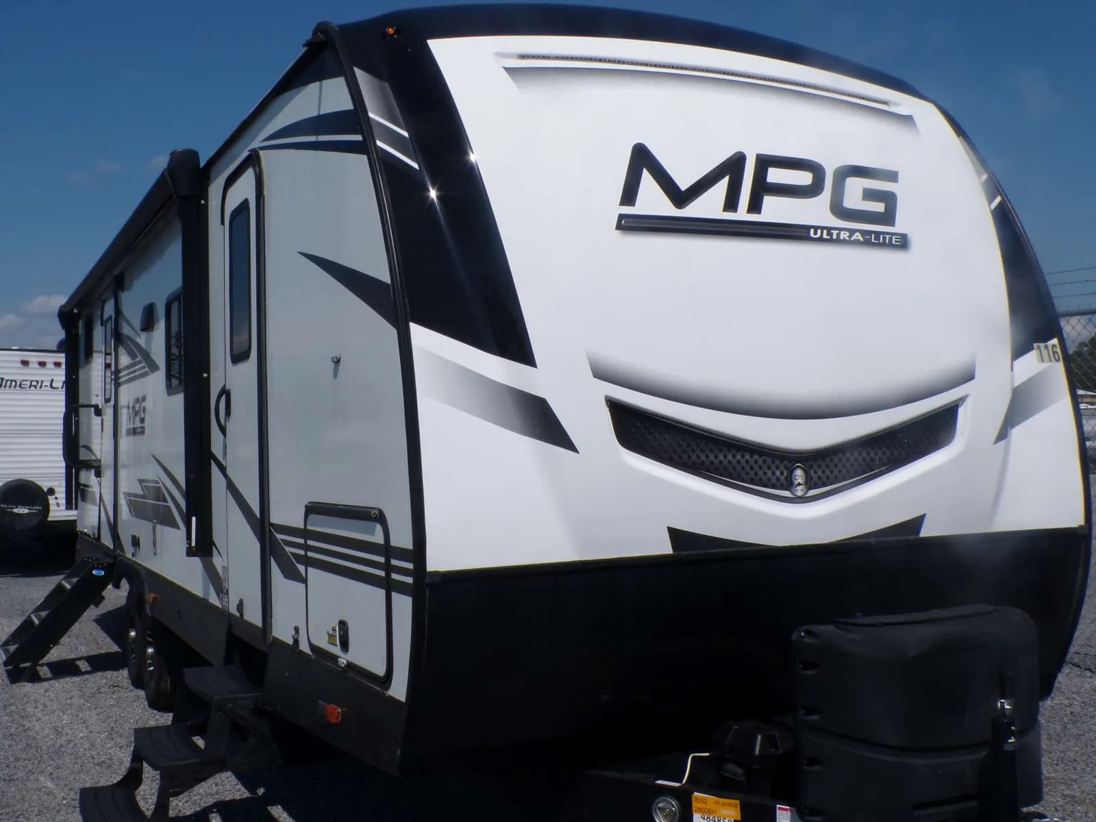 2021 Heartland Mpg Ultra Lite 2860BH - Photo 2