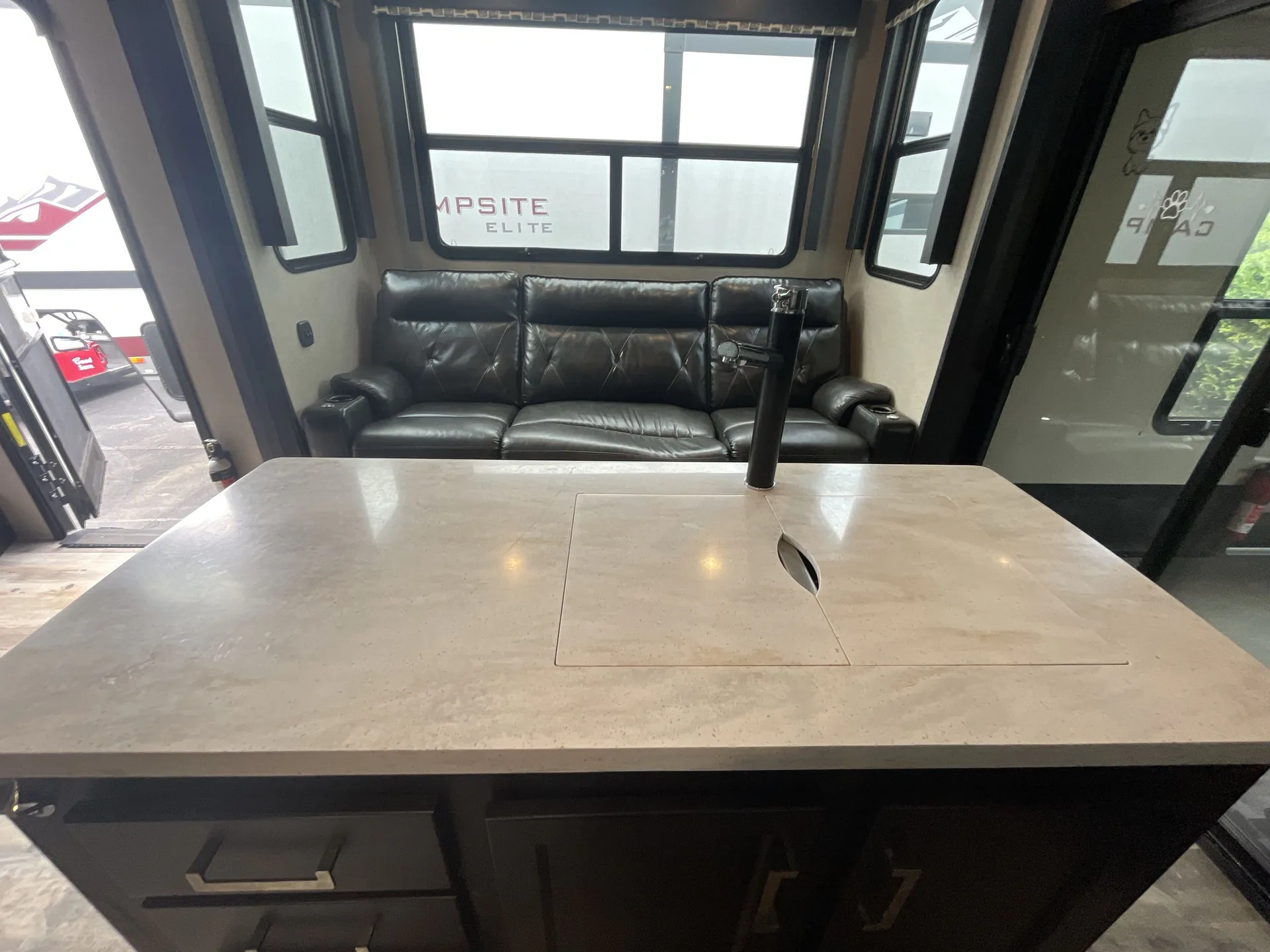 2018 Keystone Fuzion 357 — living area main