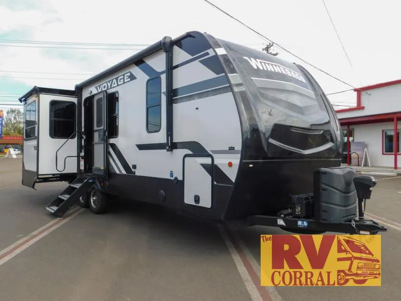 2023 Winnebago Voyage 2730RL - Photo 2