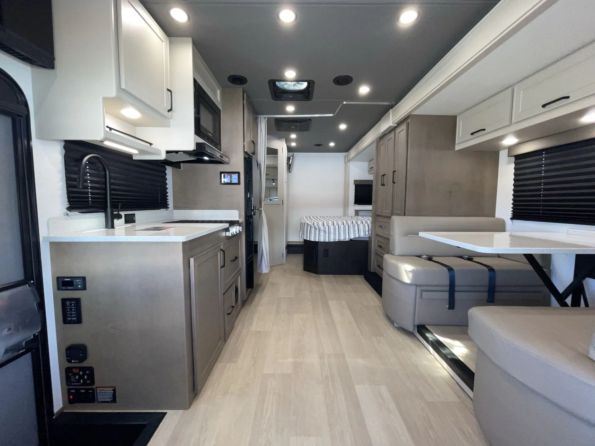 2027 Renegade RV Villagio 25FWC - Photo 4