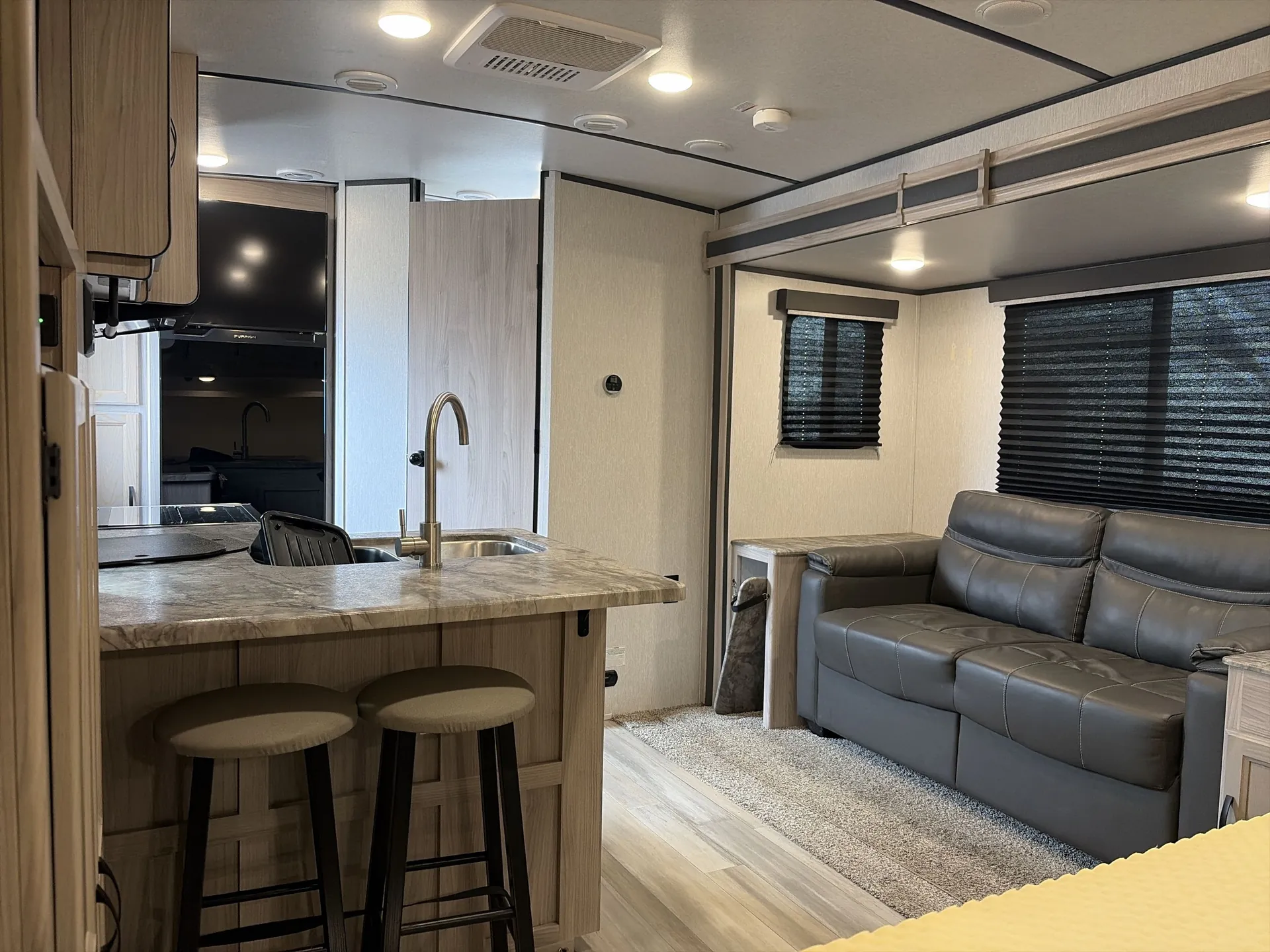 2021 Coachmen Spirit Ultra Lite 1943RB — living area main