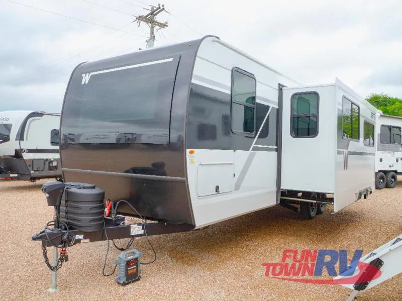 2026 Winnebago Thrive 28BHS - Photo 3