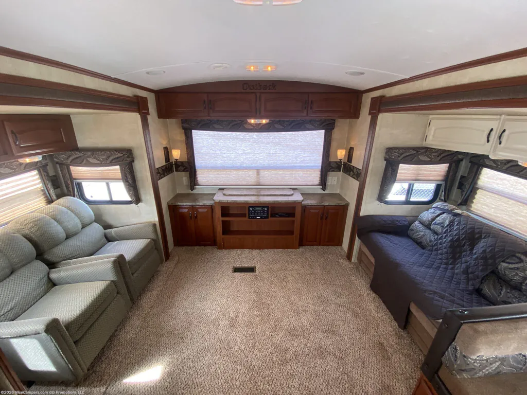 2012 Keystone Outback 298RE, Photos photo 4