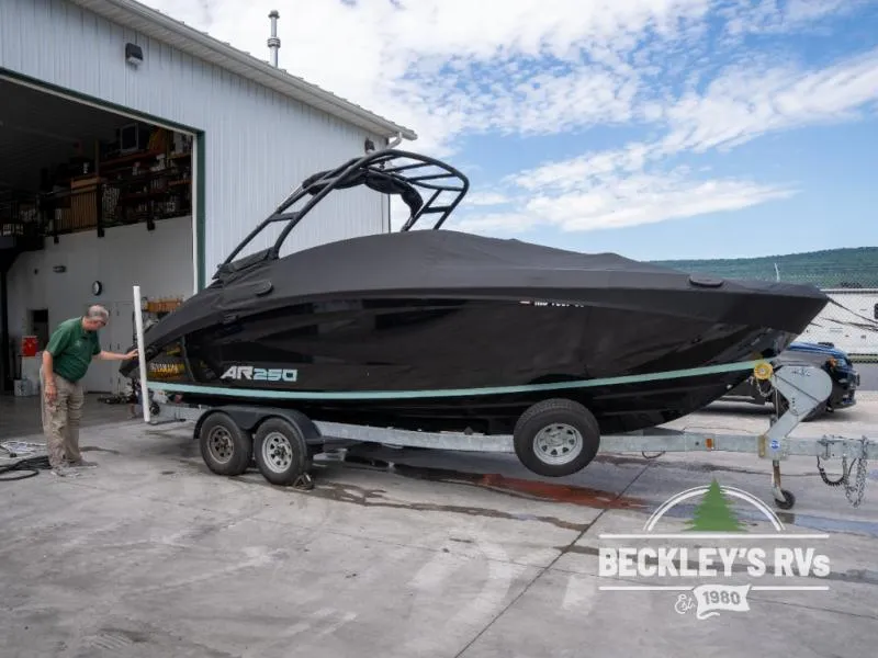 2023 Unknown - Photo 2