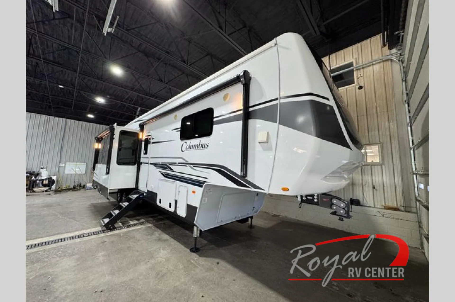 2024 Palomino Columbus 375BH - Photo 2