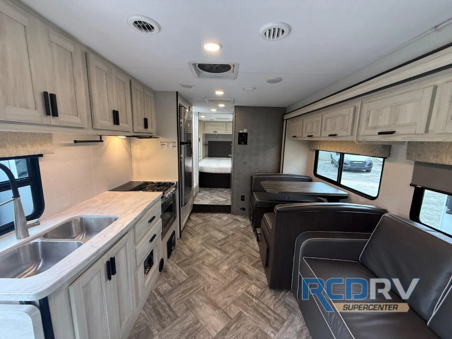 2022 Forest River Sunseeker LE 2850SLE - Photo 4