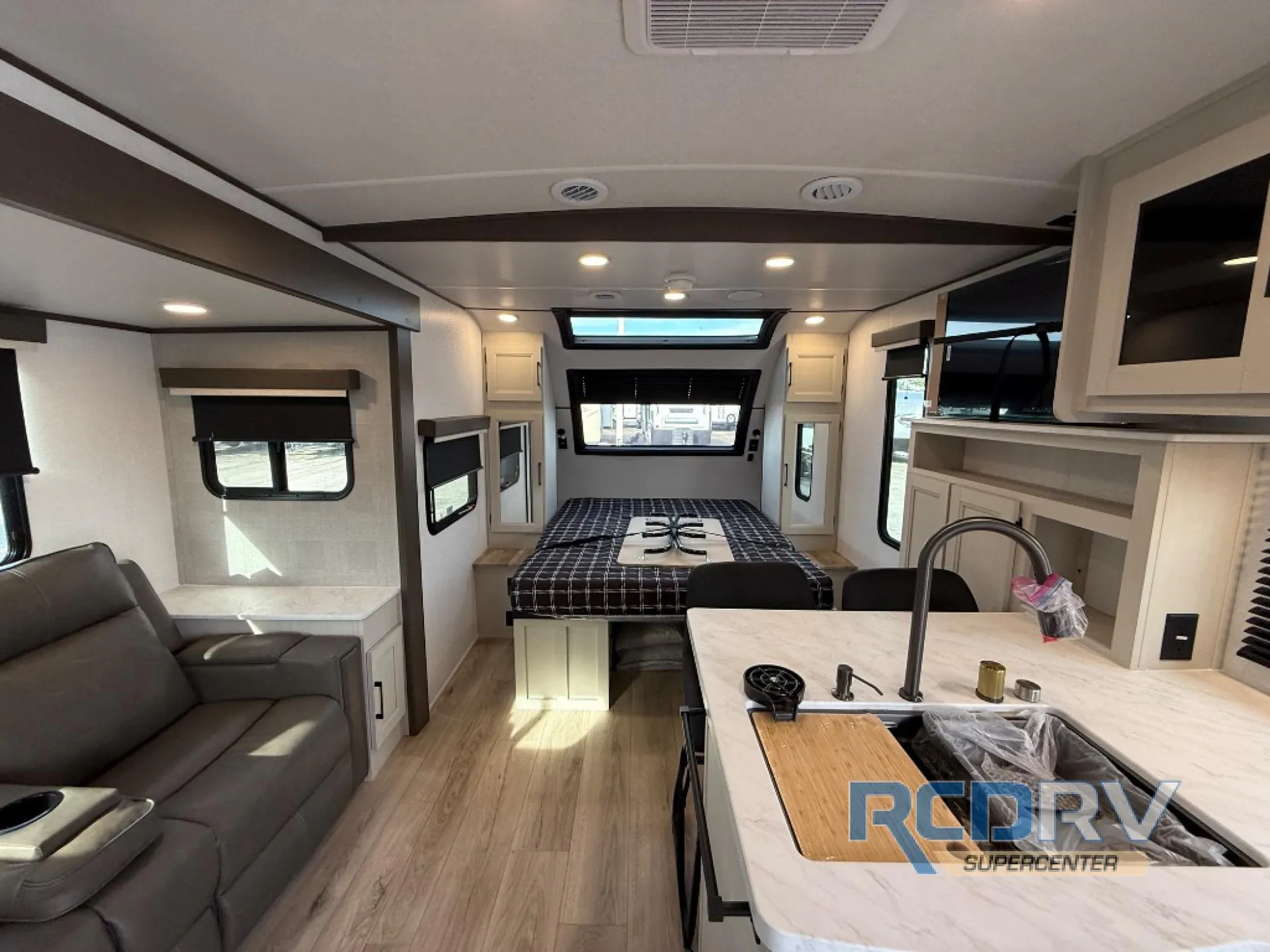 2027 Coachmen American Spirit 1943RB - Photo 4