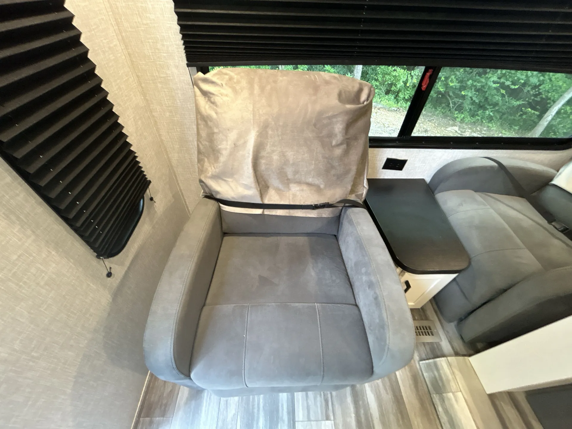 2025 Jayco Jay Flight SLX 262RLS — campside