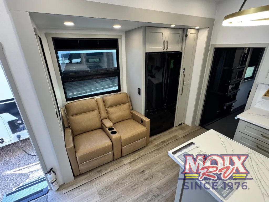 2026 Brinkley Model G 3520, Photos photo 36