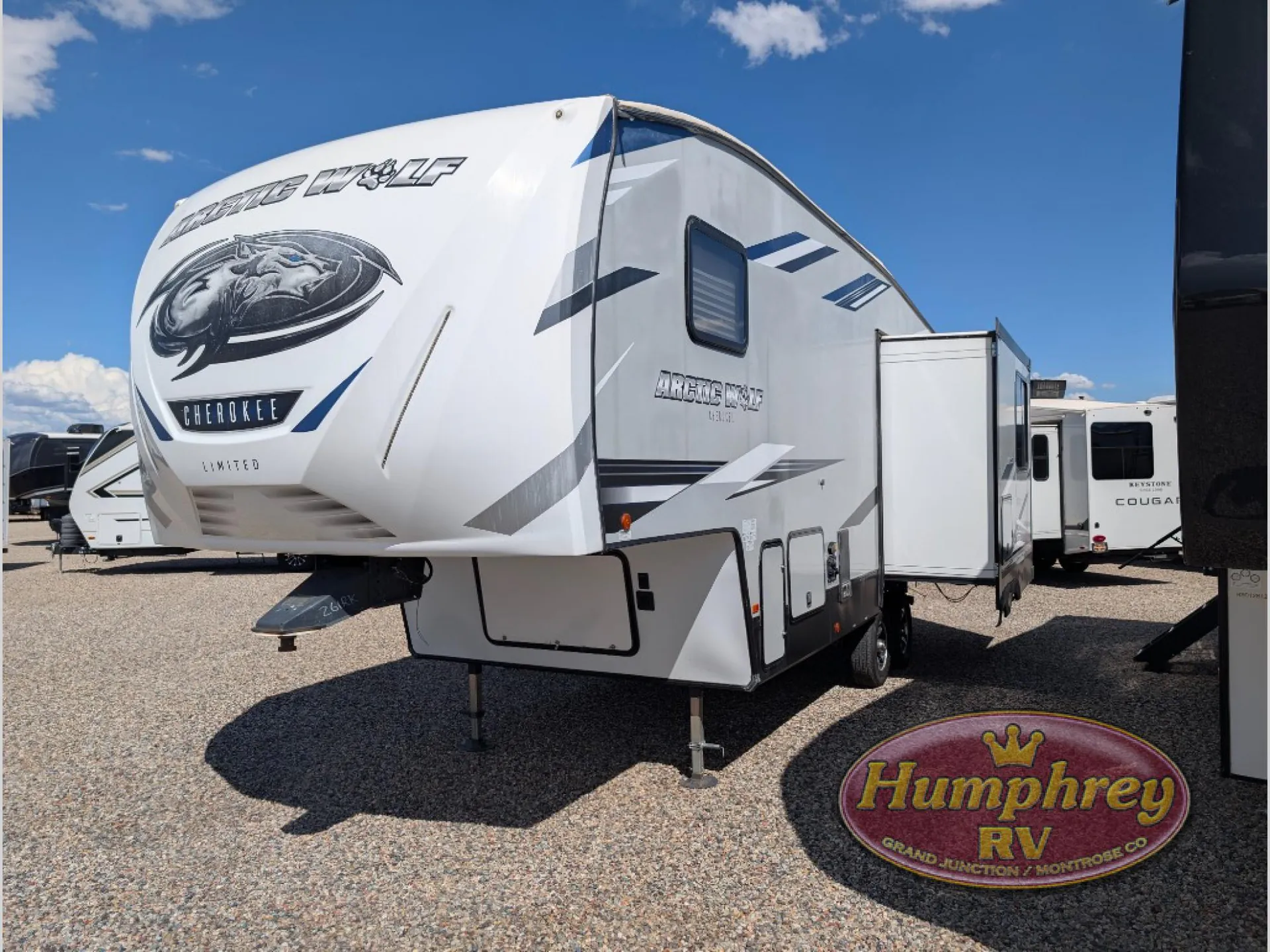 2022 Forest River Cherokee Arctic Wolf 261RK - Photo 3