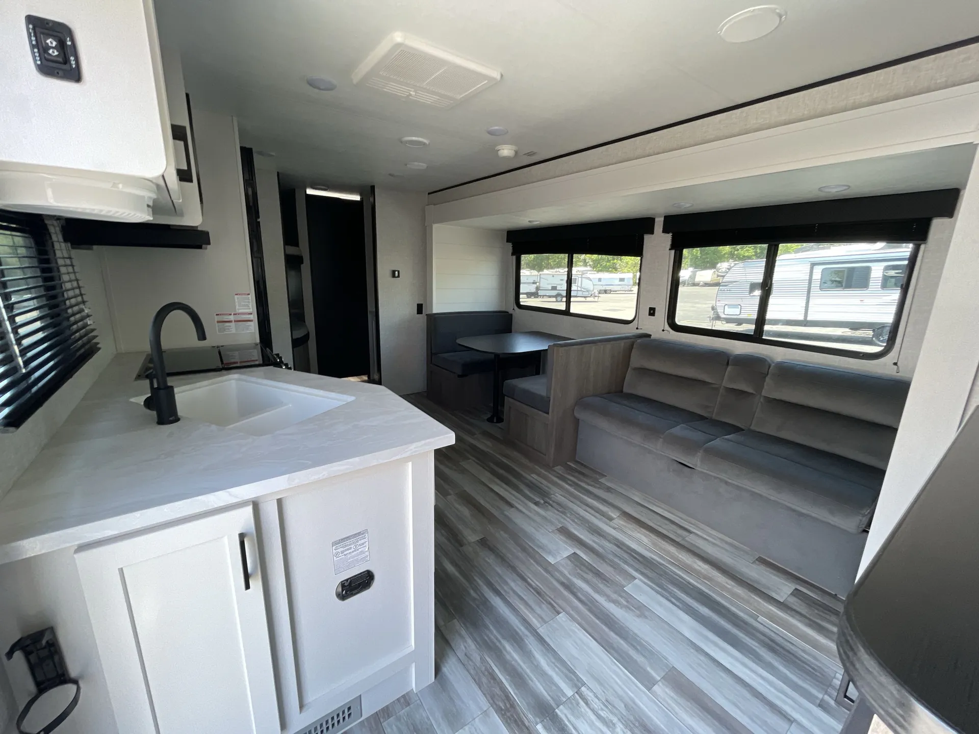 2025 Jayco Jay Flight SLX 261BHSW — living area main