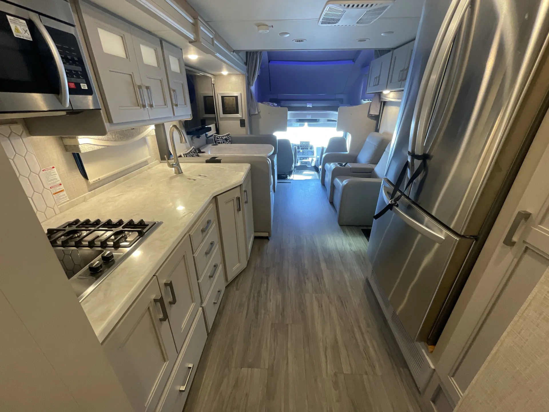2023 Thor Motor Coach Pasadena 38BX — living area main