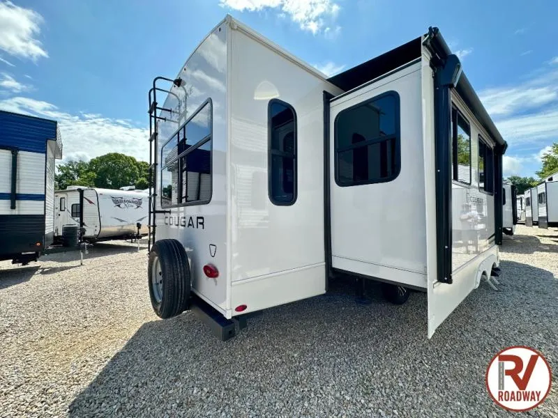 2026 Keystone Cougar Half-Ton 29RLP - Photo 4