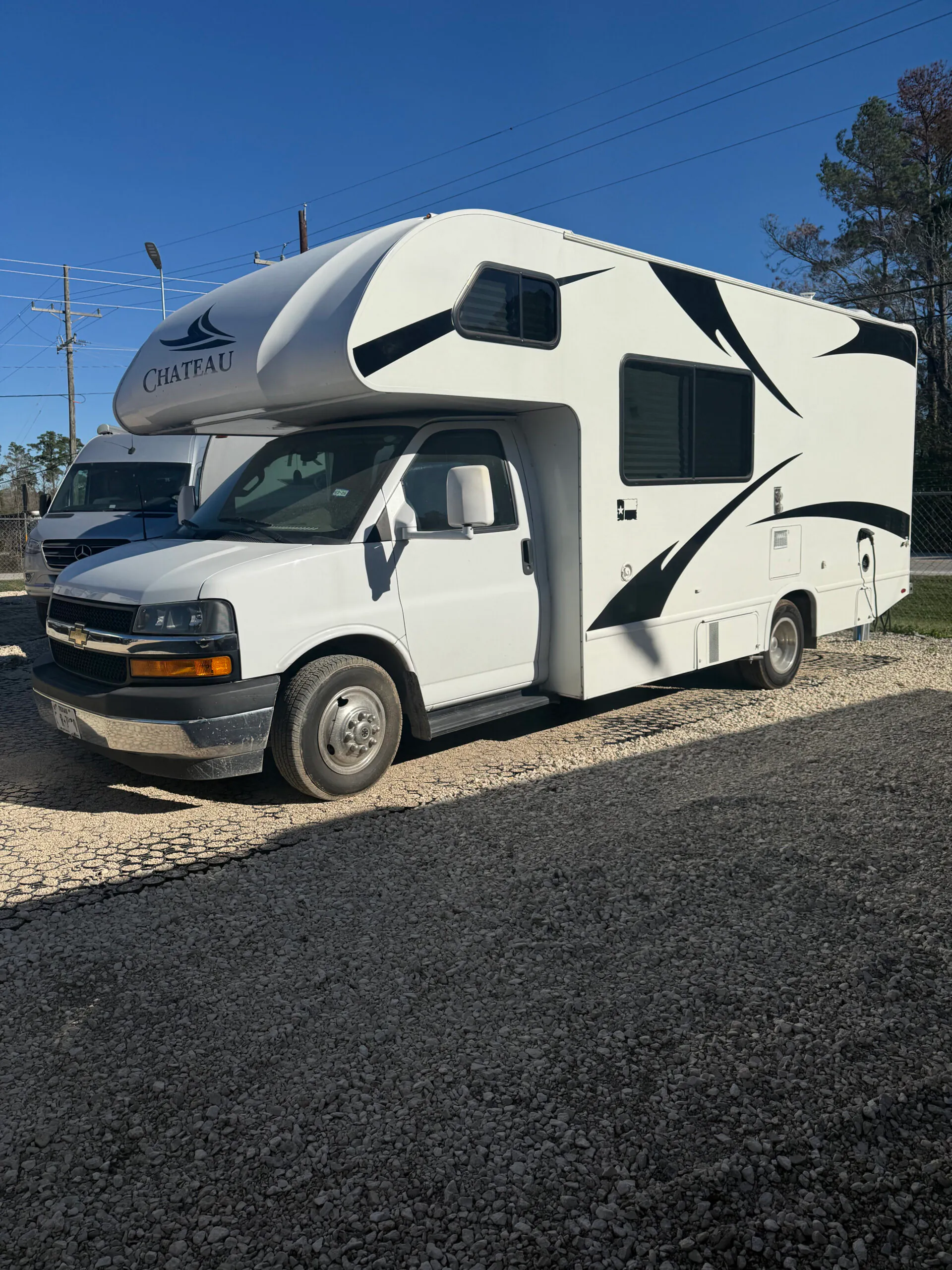 2019 Thor Motor Coach Chateau 22E