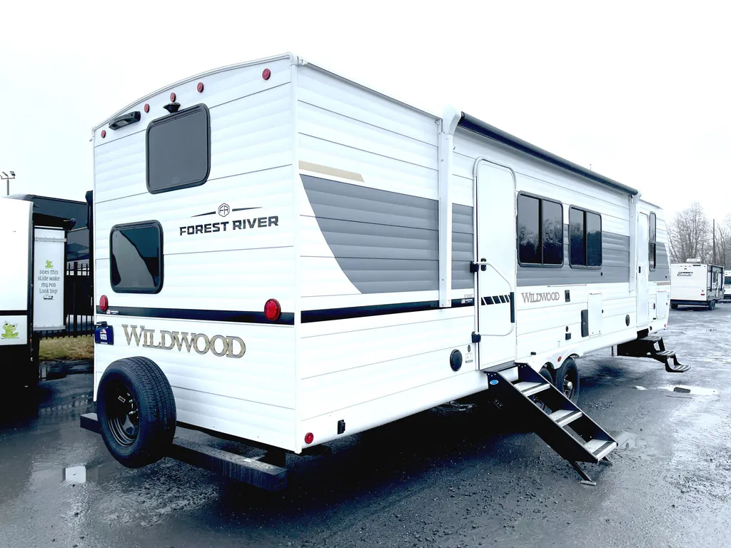 2026 Forest River Wildwood 300ICE, Photos photo 5