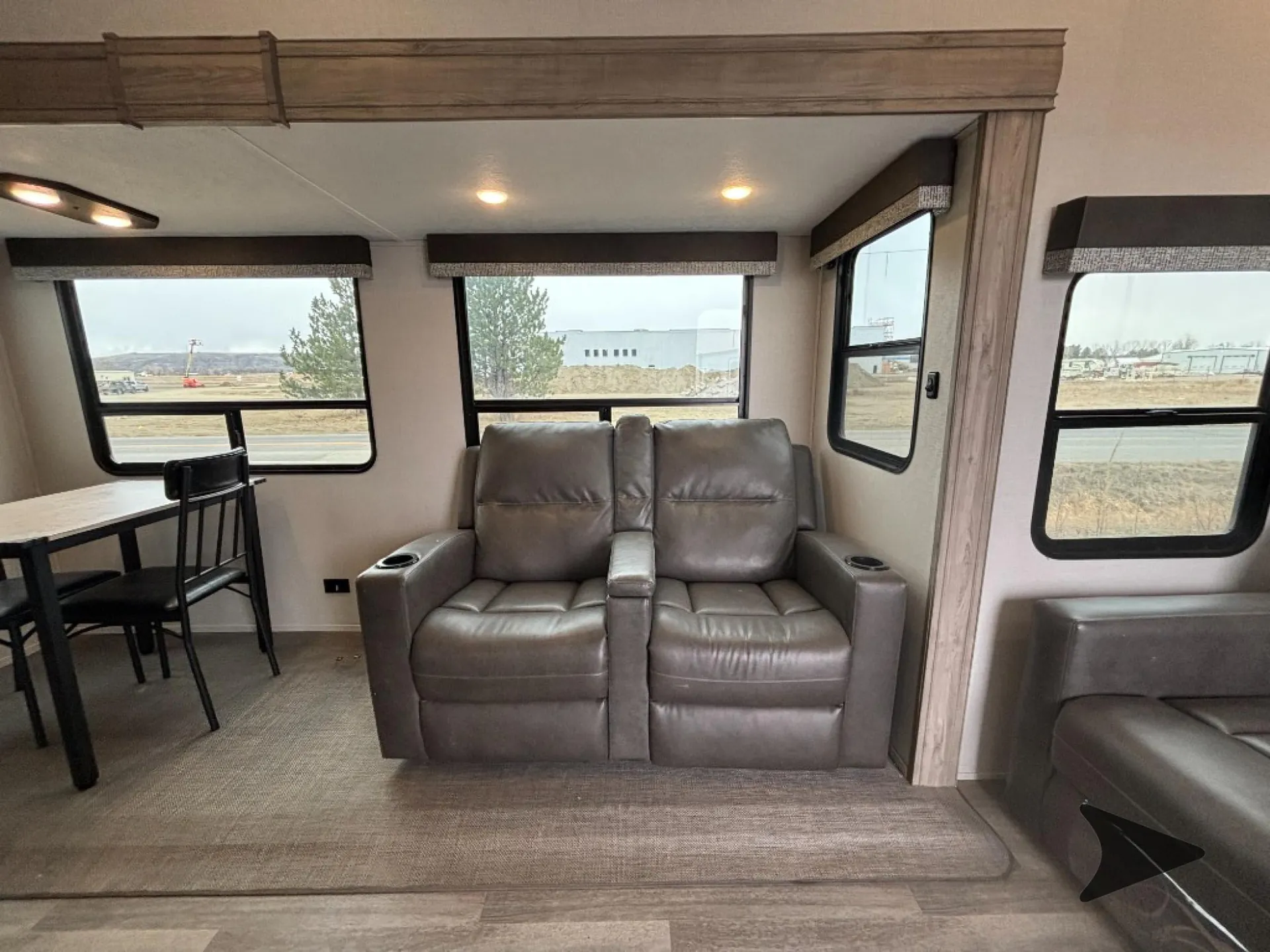 2024 Coachmen Chaparral Lite 368TBH - Photo 4