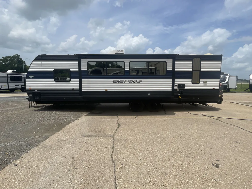 2024 Forest River Cherokee Grey Wolf 27DBH, Photos photo 6