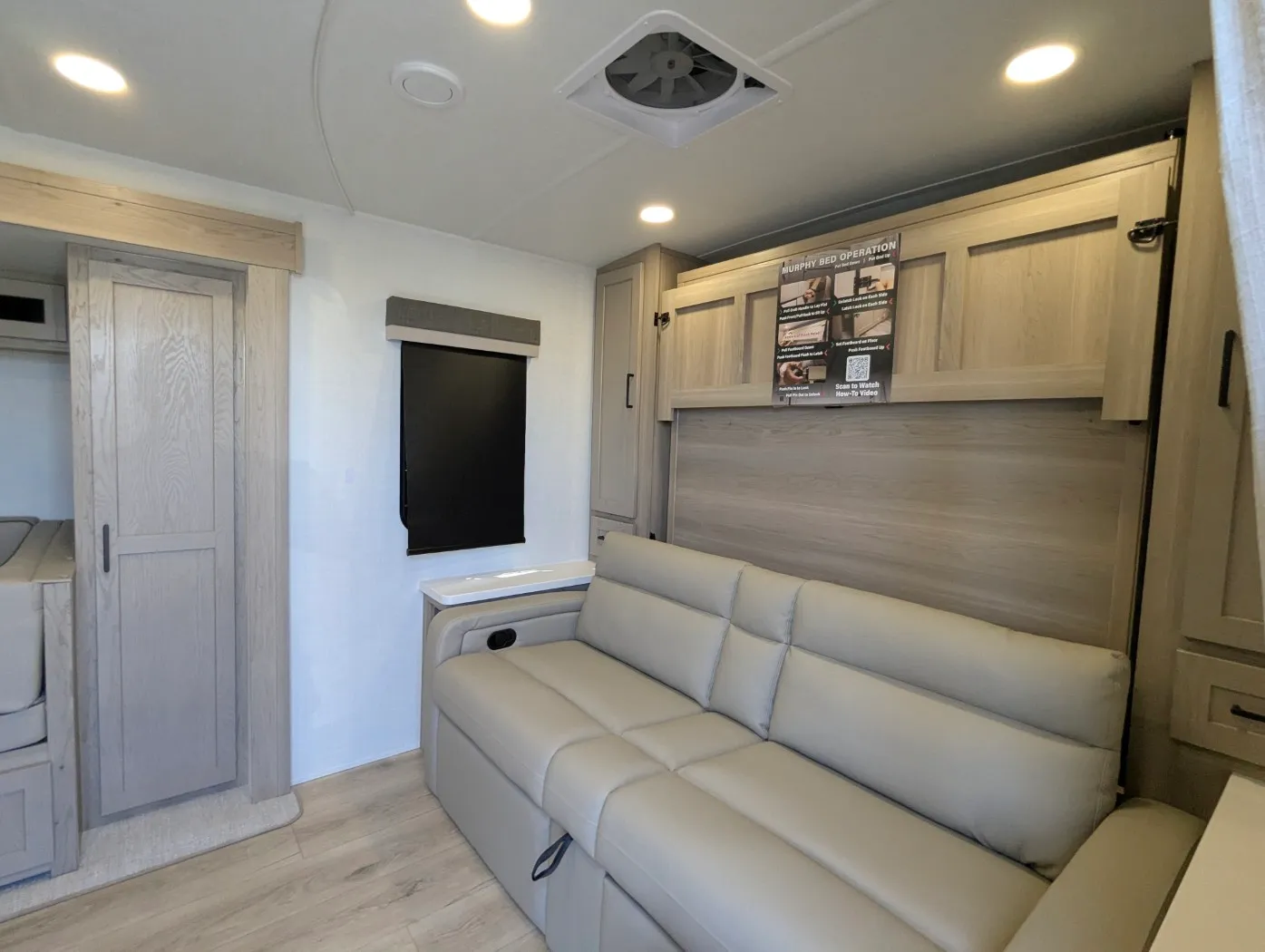 2026 Forest River Rockwood Mini Lite 2214S — Photo 5