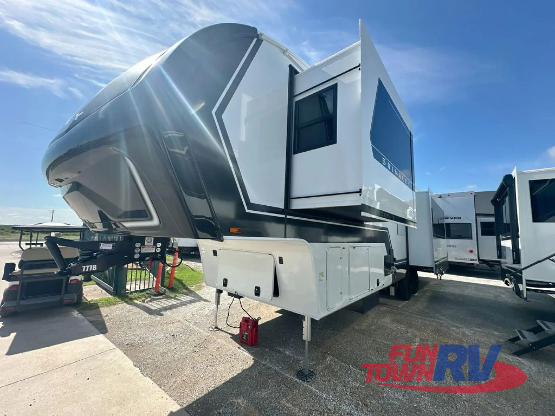 2026 Brinkley Model Z 3300 - Photo 4