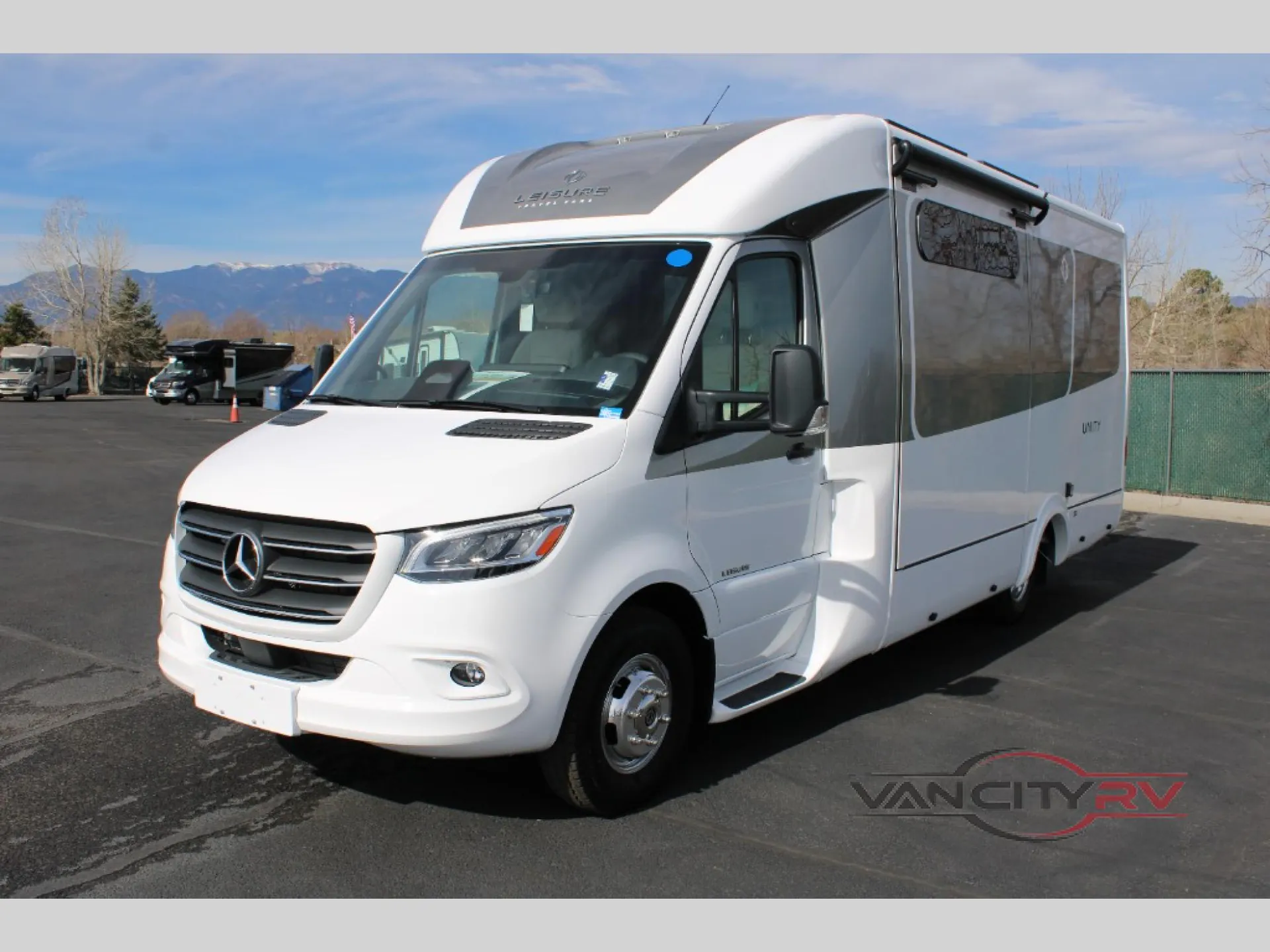 2026 Leisure Travel Unity U24FX - Photo 2