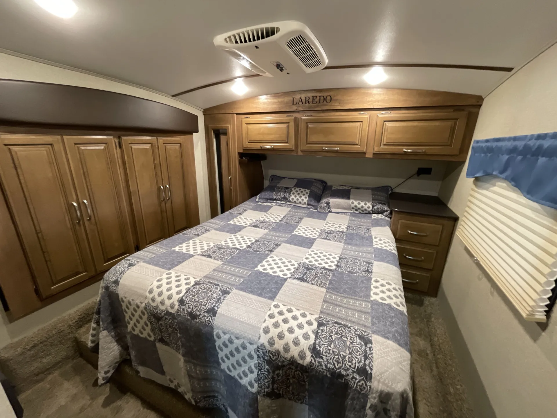 2018 Keystone Laredo 298SRL — living area main