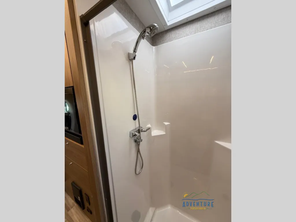 2025 Tiffin Wayfarer 25 XRW, Photos photo 16