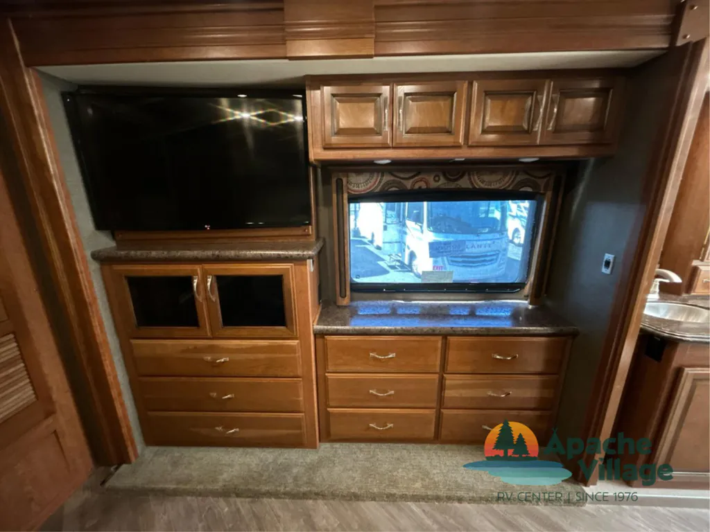 2017 Fleetwood Pace Arrow LXE 38F, Photos photo 52