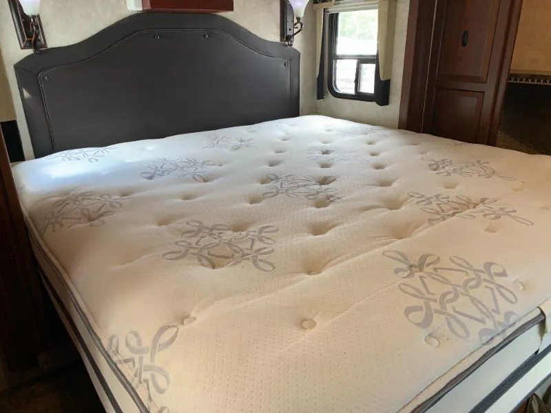 2014 Keystone Montana 3100RL, Photos photo 34