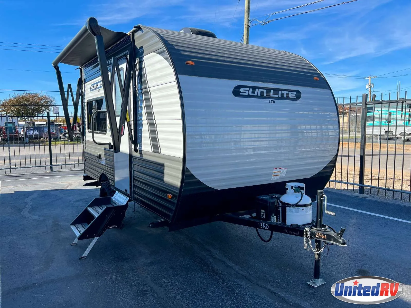 2025 SUNSET PARK RV SUNLITE 13BD - Photo 2