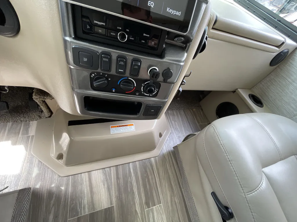 2022 Thor Motor Coach Axis 24.3, Photos photo 20