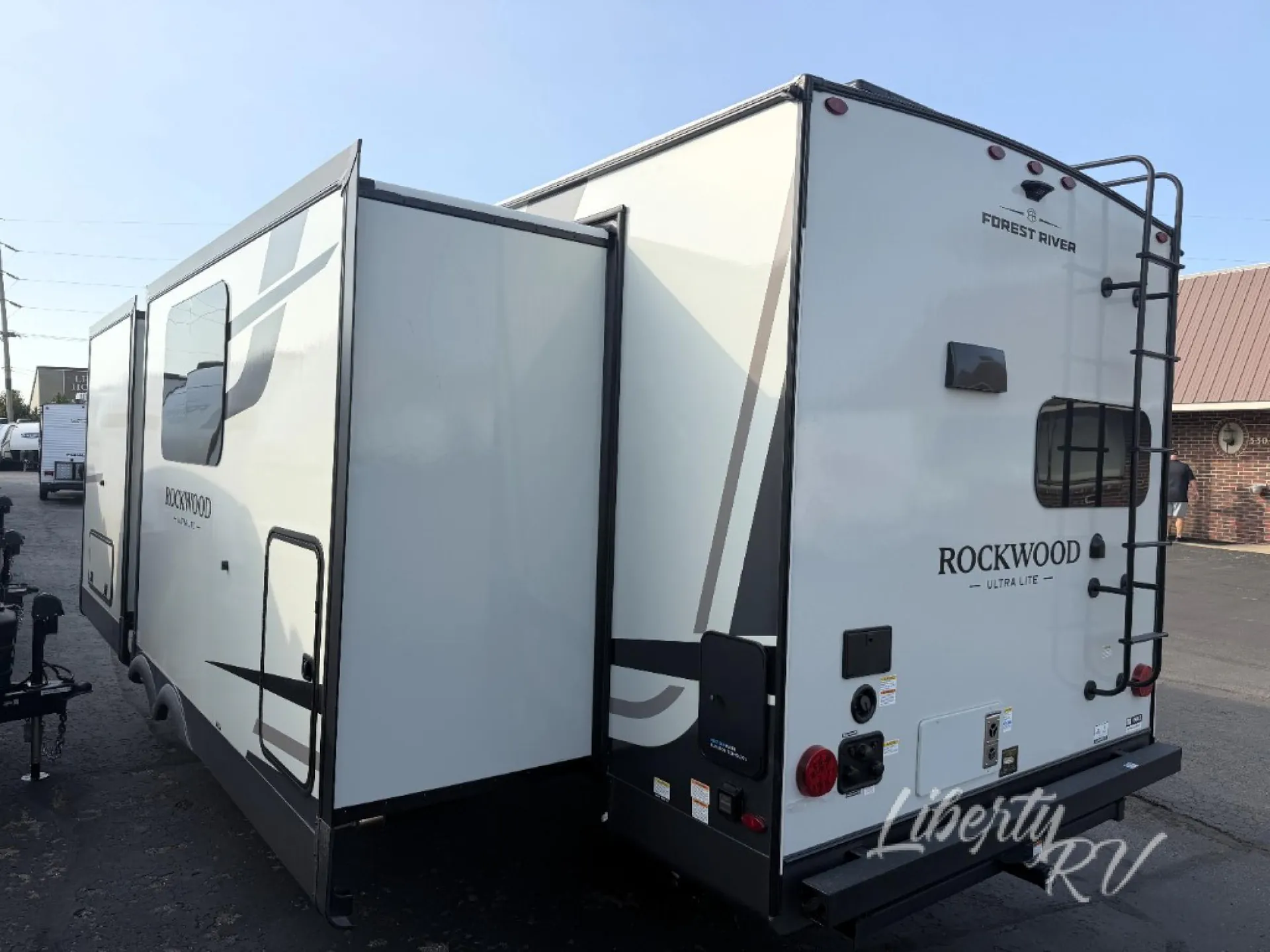 2027 Forest River Rockwood Ultra Lite 2711RK — Photo 5