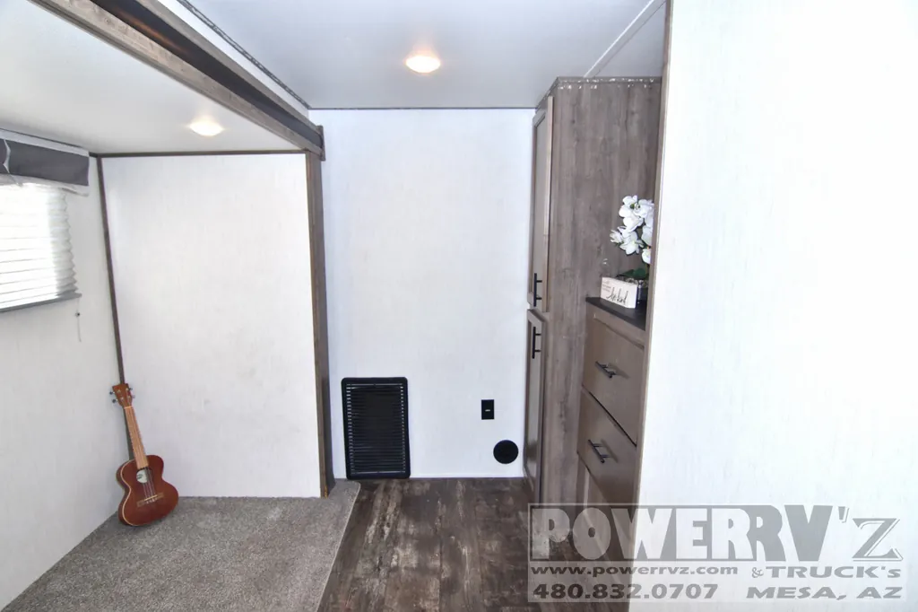 2021 Forest River Sabre 36BHQ, Photos photo 28