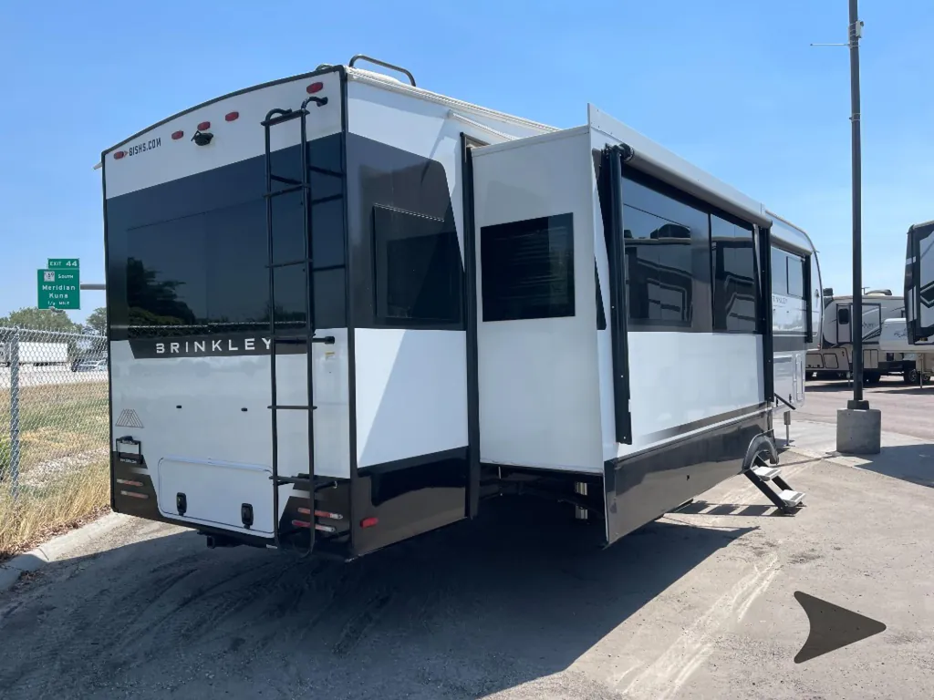 2024 Brinkley Model Z 3610, Photos photo 3