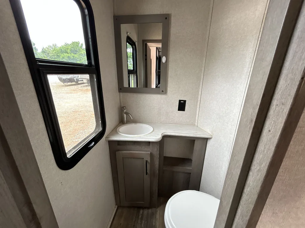 2020 Keystone Raptor 415, Photos photo 8