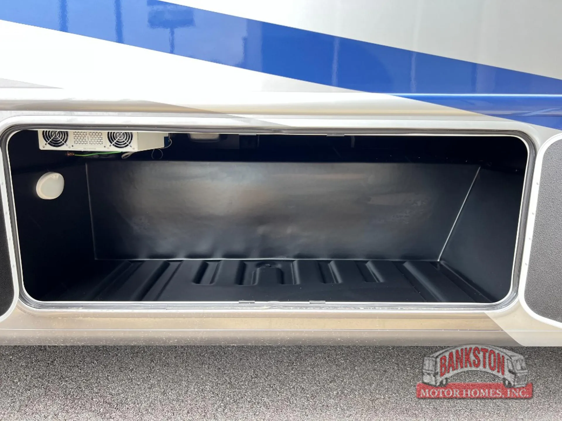 2025 Thor Motor Coach Omni Trail L35 - Photo 4