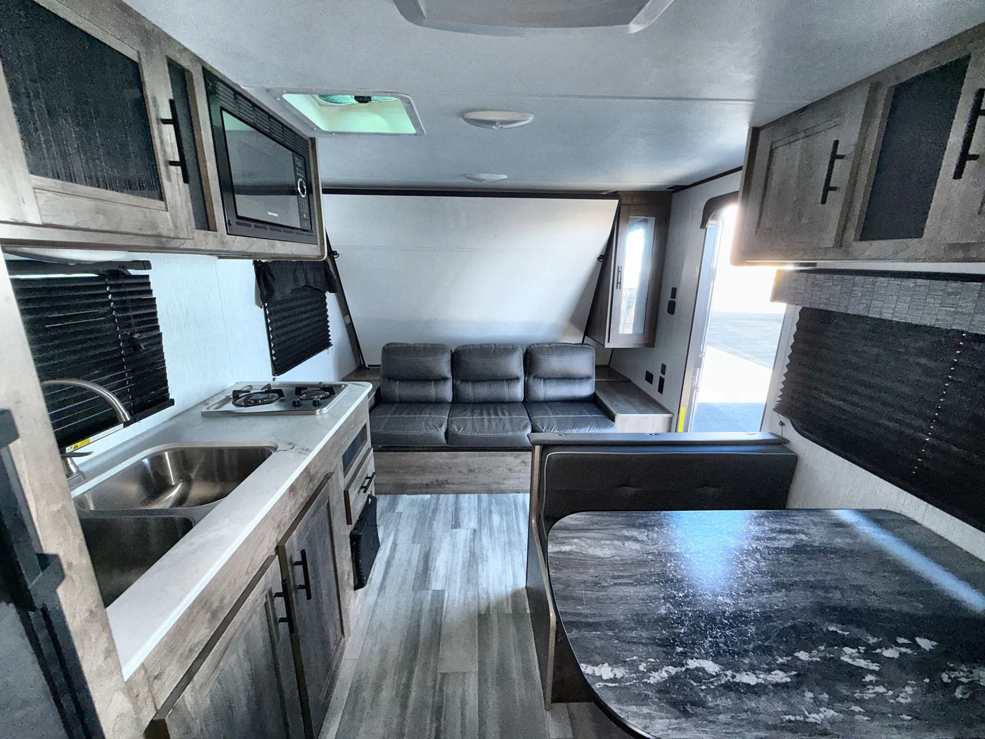 2022 Heartland Pioneer BH170 — living area main