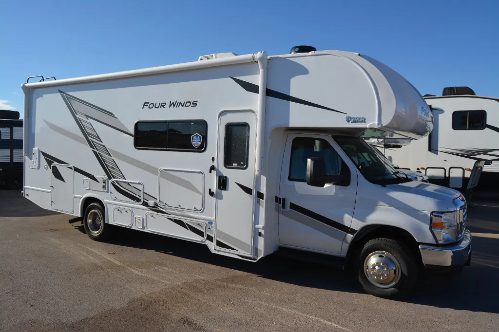 2025 Thor Motor Coach Four Winds 27P - Photo 2