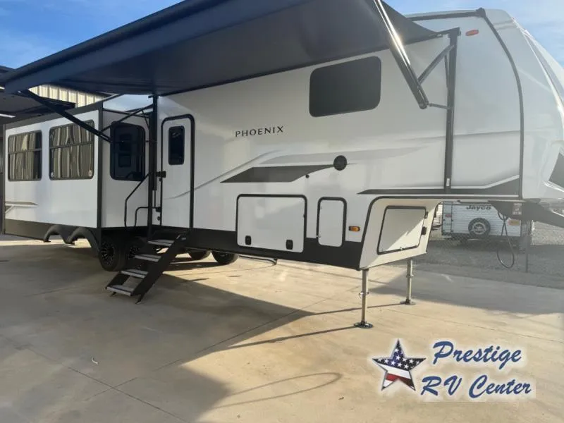 2026 Shasta Phoenix 336RL - Photo 2