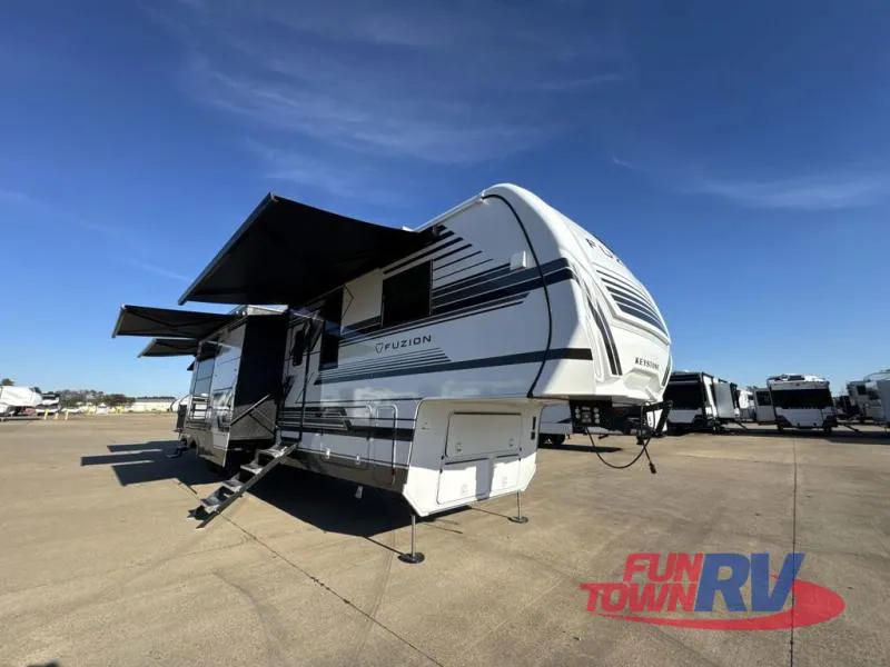 2026 Keystone RV Fuzion New    442 - Main photo