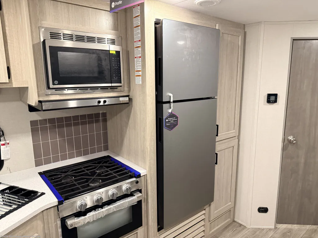 2026 Coachmen Catalina Legacy Edition 243RBS, Photos photo 21