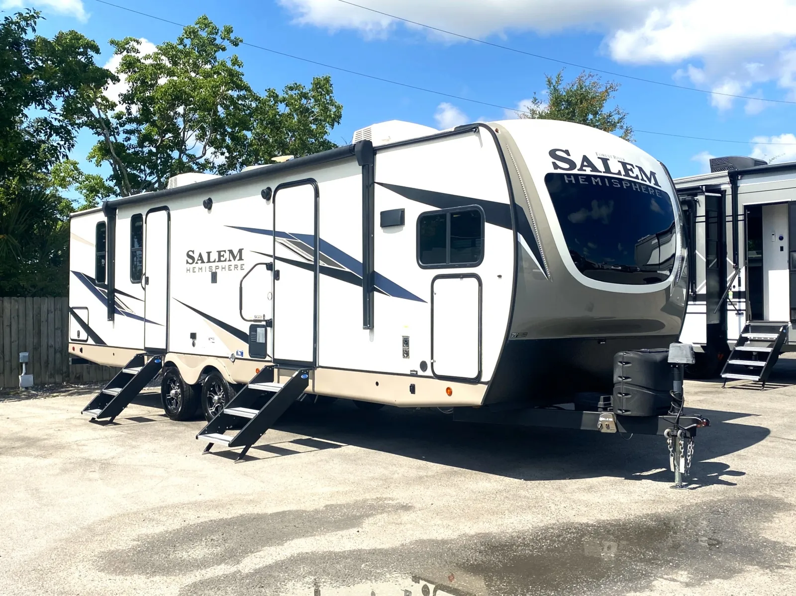 2023 Forest River Salem Hemisphere 270FKS - Photo 2