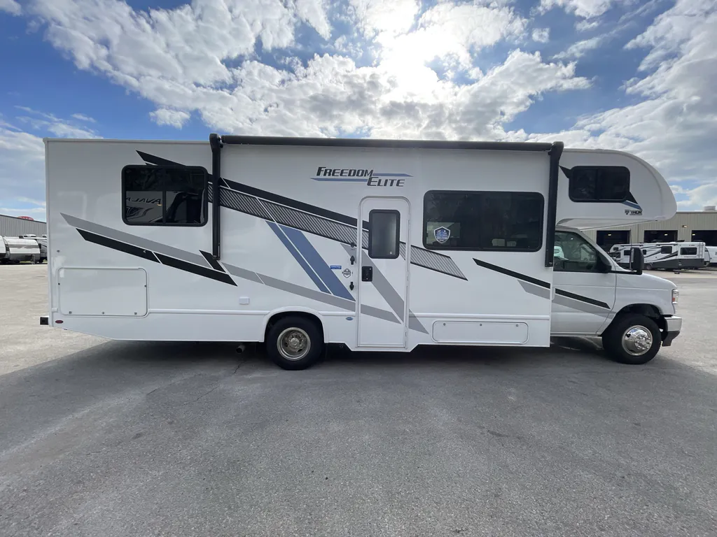 2026 Thor Motor Coach Freedom Elite 28HZ, Photos photo 5