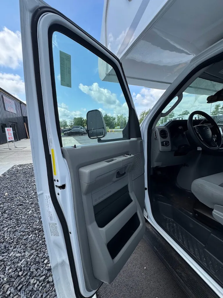 2026 Nexus Triumph 32T, Photos photo 23