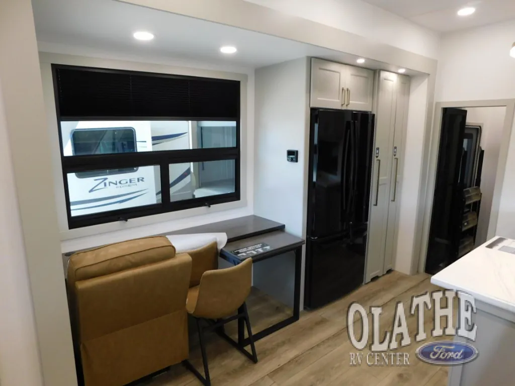 2025 Brinkley Model G 3250, Photos photo 9