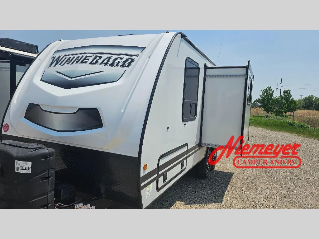 2021 Winnebago Micro Minnie 2108DS - Photo 2