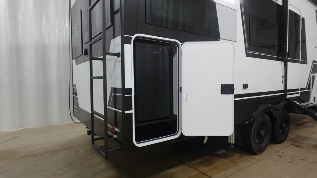 2026 Brinkley Model Z 2680, Photos photo 32